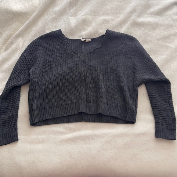 women’s sweater - Picture 1 of 3